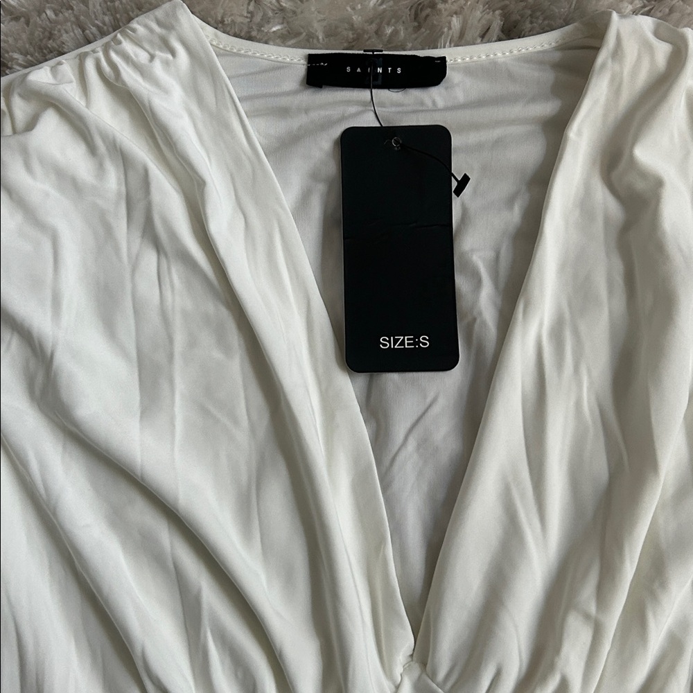 NWT White V-Neck Long Sleeve Blouse - Picture 2 of 4